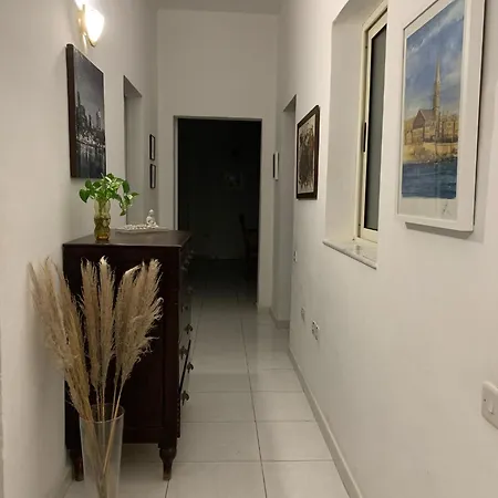 Sliema Central Apartment * سليمة