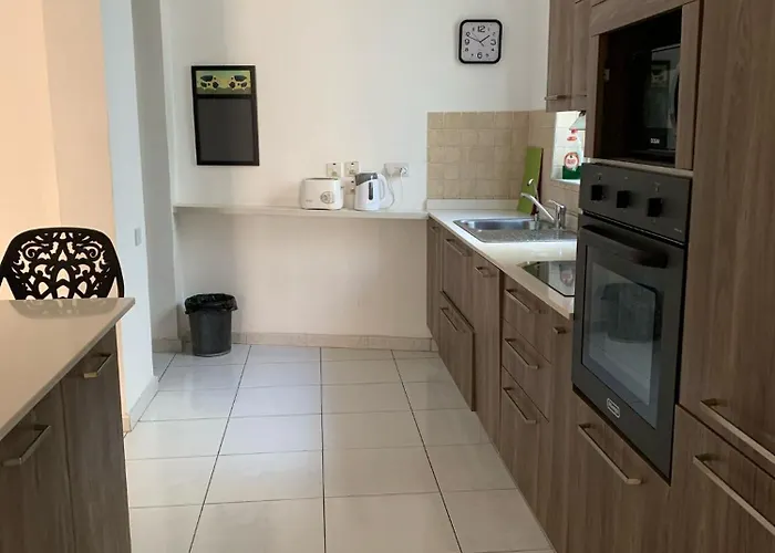 Sliema Central Apartment *